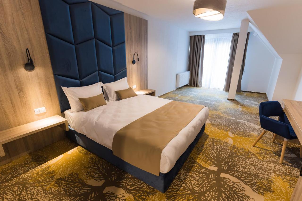Nedei Hotel&Spa Transalpina Martinie エクステリア 写真