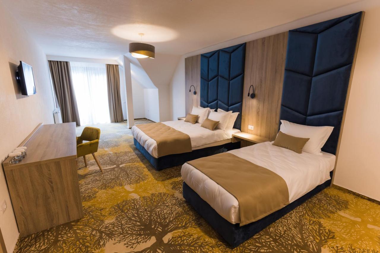 Nedei Hotel&Spa Transalpina Martinie エクステリア 写真